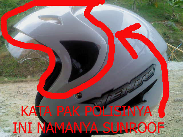 &gt;HATI2 GAN HELM TANPA SUNROOF DI TEGAL KENA TILANG&lt;