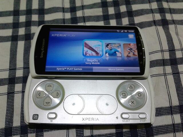 Jual Cepat Sony Ericsson Xperia Play r800i Batangan Murah