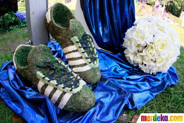 Makam ini khusus untuk penggila bola, tarifnya Rp 80 juta