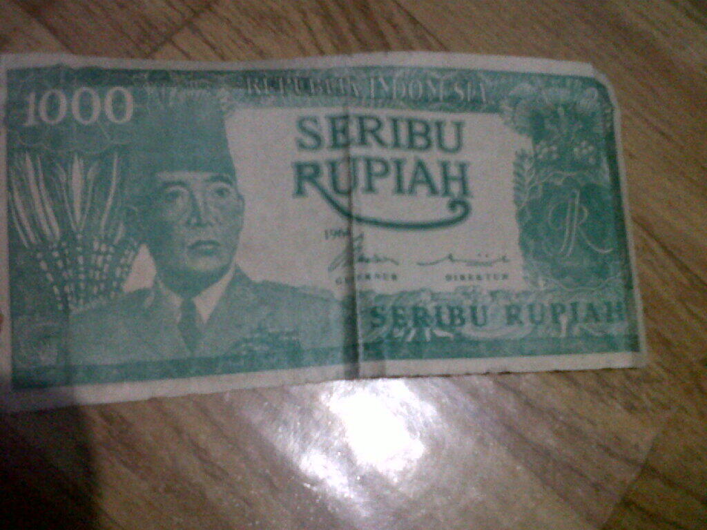 JUAL UANG KUNO SOEKARNO Rp 1.000 TH. 1964 SERI BKxxxx