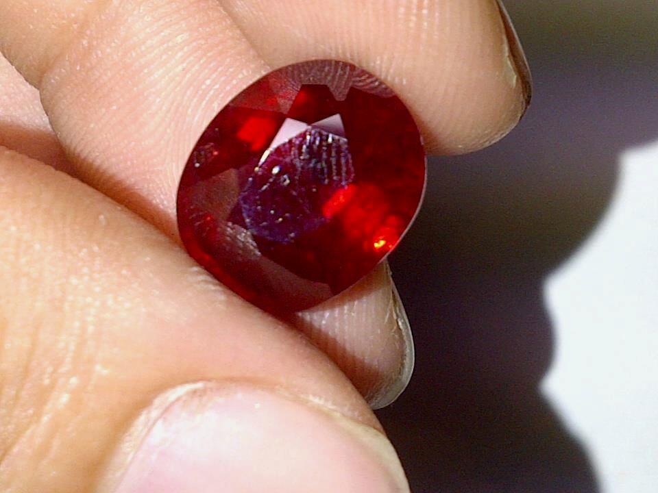 Di jual berbagai macam gems stone/ batu mulia natural topaz, citirine, ruby, dll