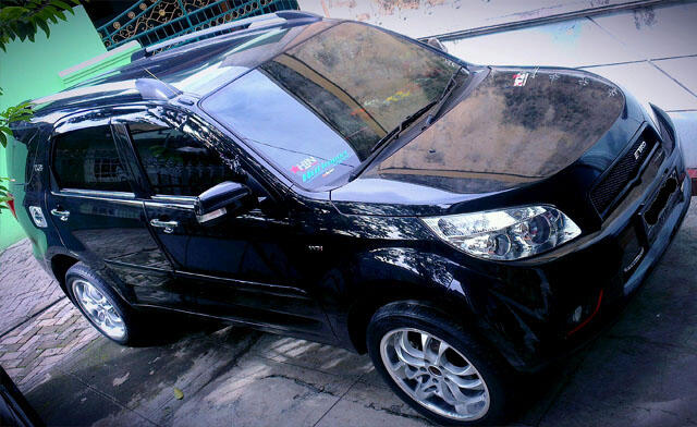 Grill Toyota Rush / Terios model Polos + Emblem TRD