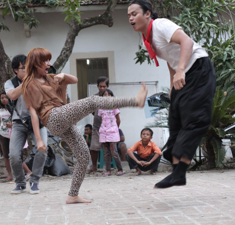 (Ngintip) Trio Macan Lagi Mandi &amp; Berantem Gan,..