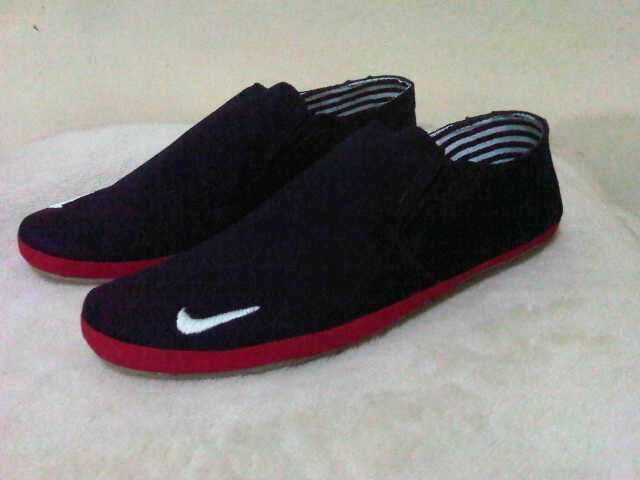 loker, dicari reseller berbagai macam sepatu keuntungan min 50rb/hr tanpa modal 