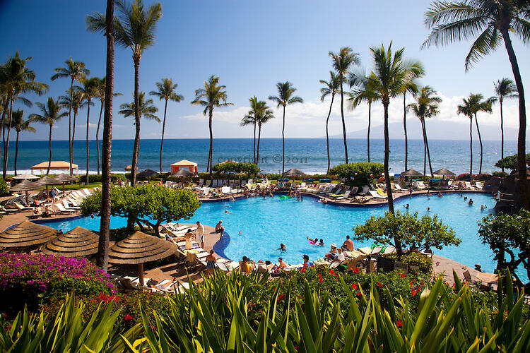 10 Kolam Renang Hotel Paling Top di Dunia