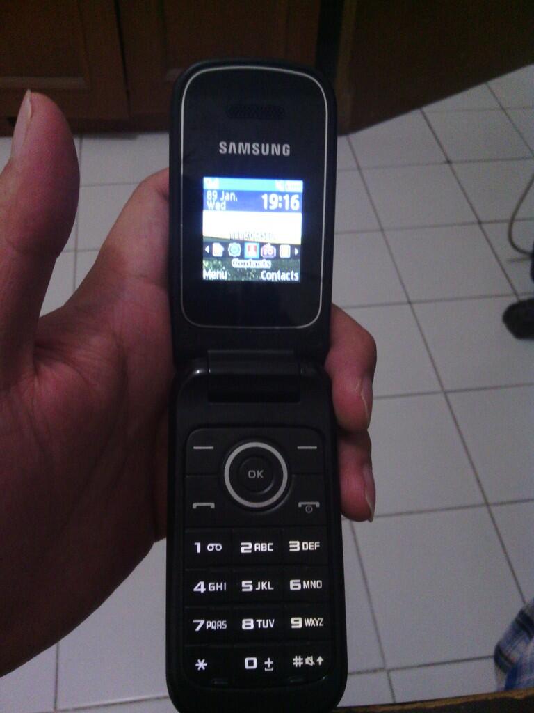 Samsung COCONUT BLACK FULLSET MALANG