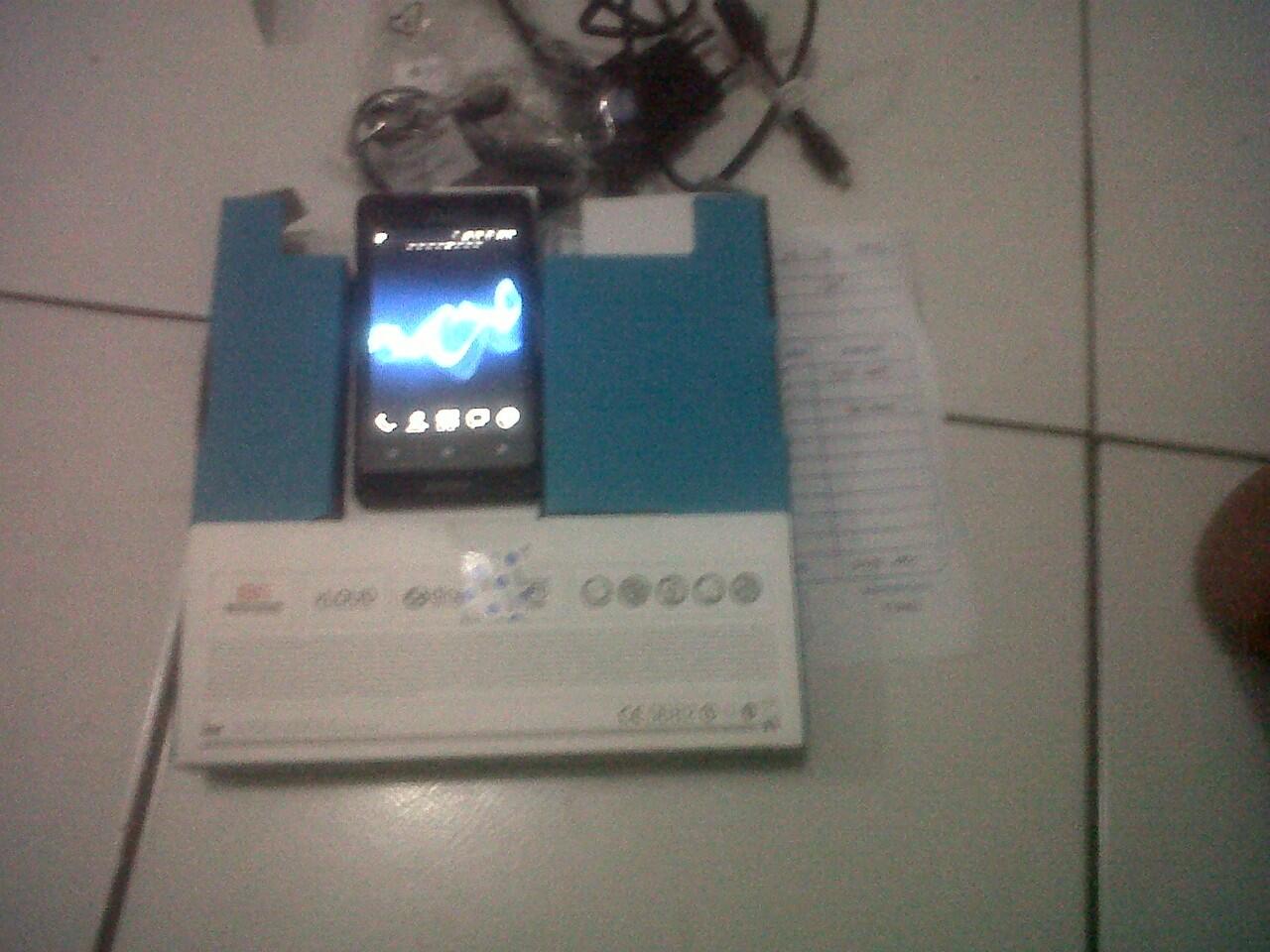 Jual Sony Xperia Go Hitam, kodisi 99% mulus coz blom 1 bulan