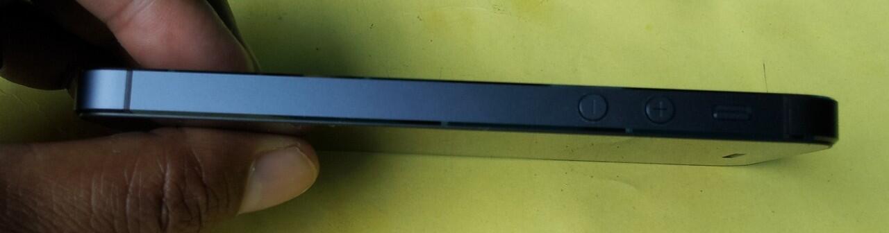 IPHONE 5 16GB MINT CONDITION,PEMAKAIAN BLM 1MINGGU MALANG