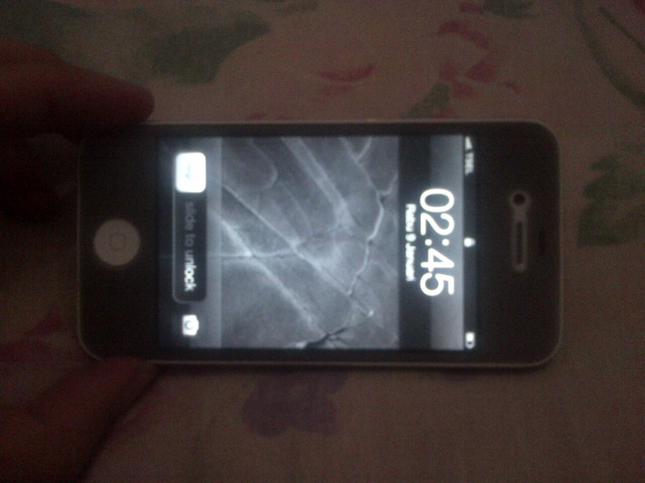 Jual Iphone 4S 32GB Putih Mulus Lengkap Garansi