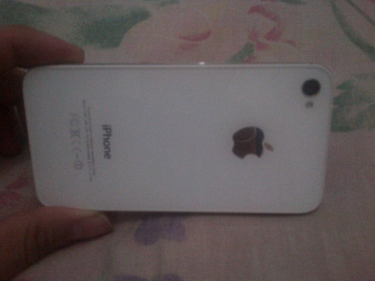 Jual Iphone 4S 32GB Putih Mulus Lengkap Garansi