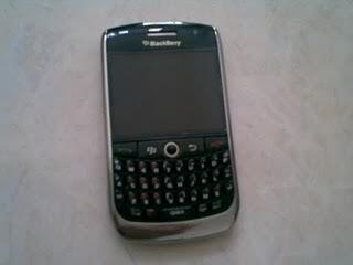 BLACKBERRY JAVELIN 8900 HITAM LENGKAP MULUS
