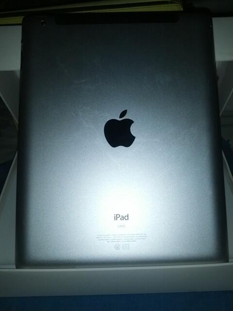 WTS Ipad 2 3g wii-fi 64GB Mint Condition (white). NEGO Aluzzz