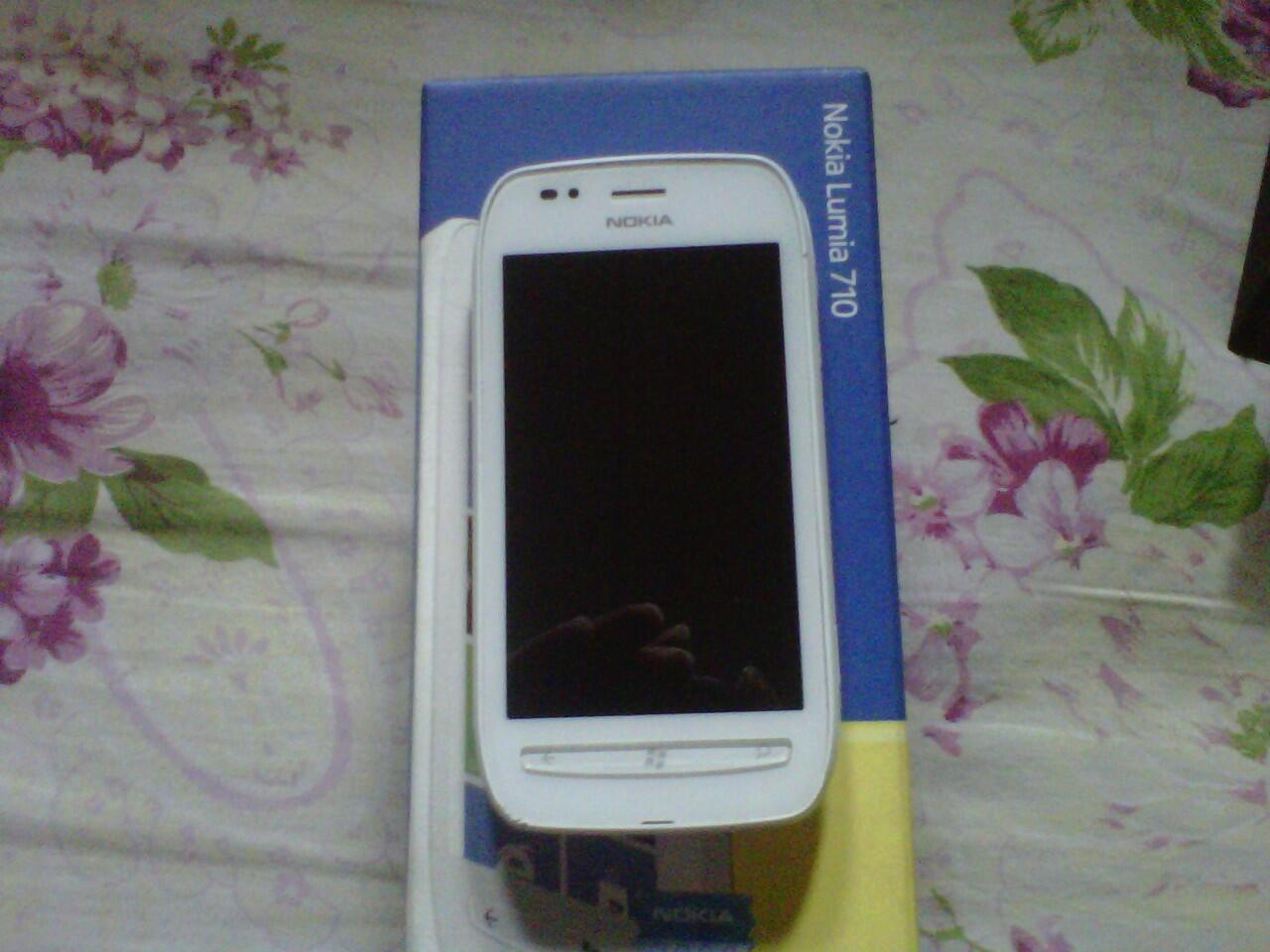 WTS NOKIA LUMIA 710 SURABAYA