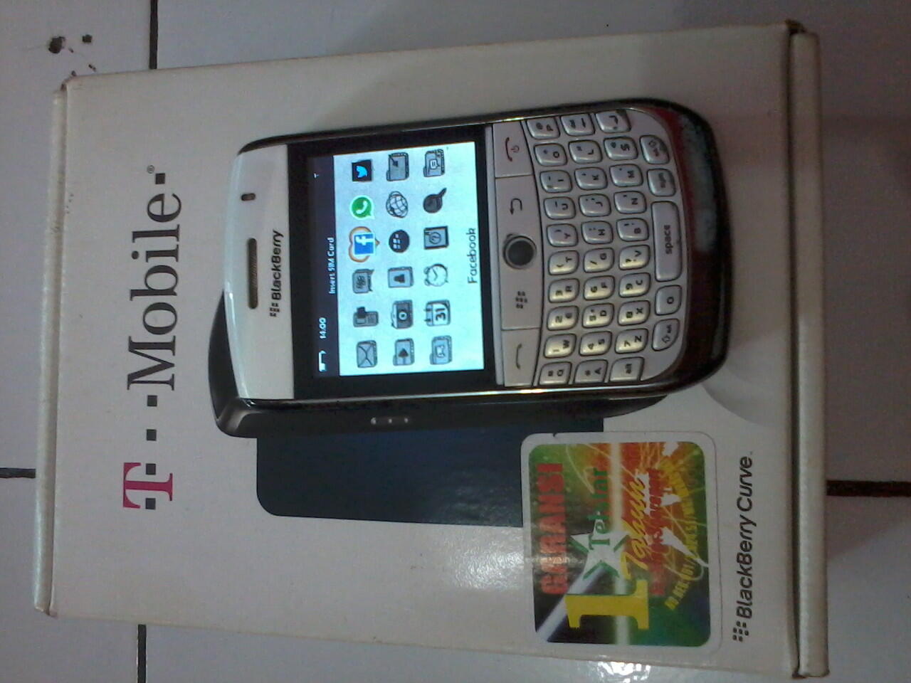 BLACKBERRY JAVELIN 8900