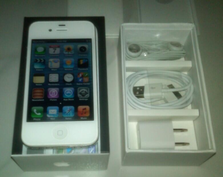 Obralll !! IPHONE 4G 16GB CDMA warna putih MULUS.. Fullset..Murah!!