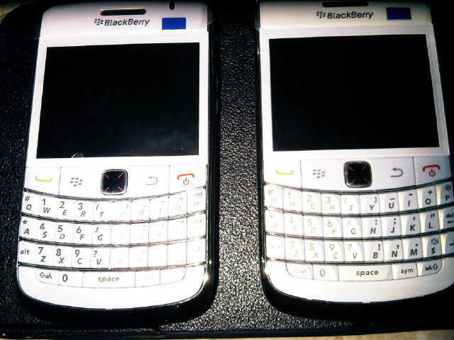 blackberry bb 9700 onyx1 white new garansi 1.750ribu