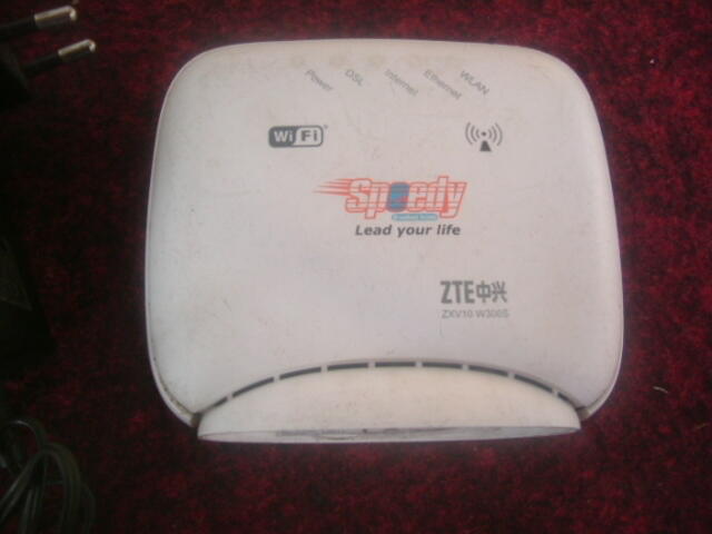 Wireless Wifi zte zxv10 w300s solo murah Hot Spot 2.4 g Bekas Normal