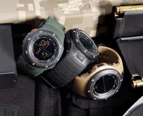 Jam tangan 5.11+ Tactical Series, dipake oleh tim SWAT Amerika