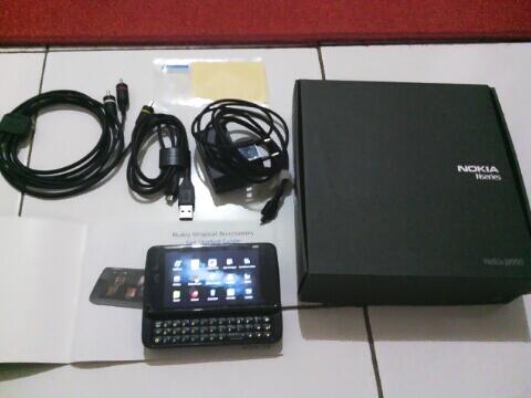 Jual Nokia N900 FullSet (mulus)