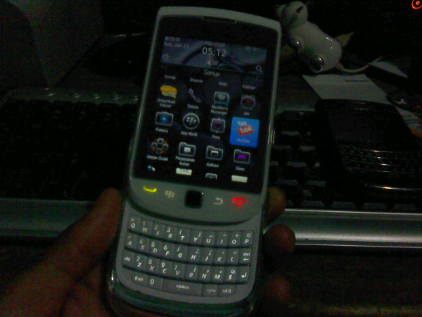 blackberry torch 9800 white surabaya