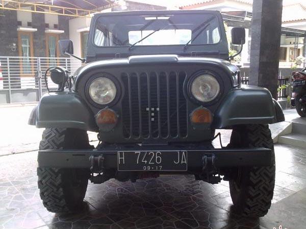 Dijual JEEP CJ7 '80 versi militer