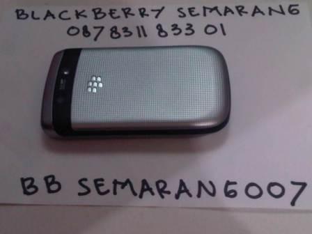 Blackberry Torch 2 a.k.a Jenning (9810) NEW PASTI MURAH COD Semarang