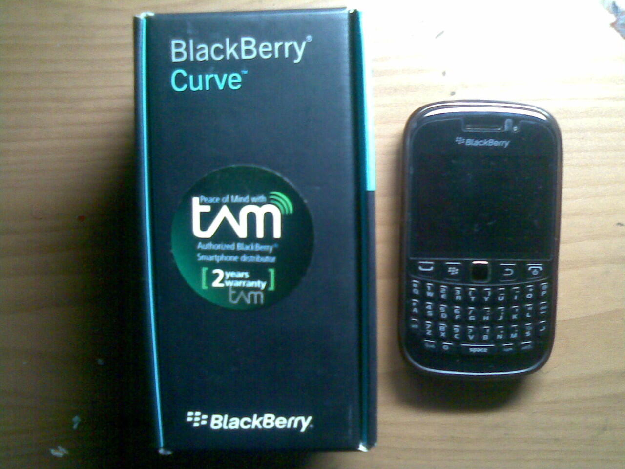 blackberry davis 9220 masih garansi TAM 2 tahun n(piano black)