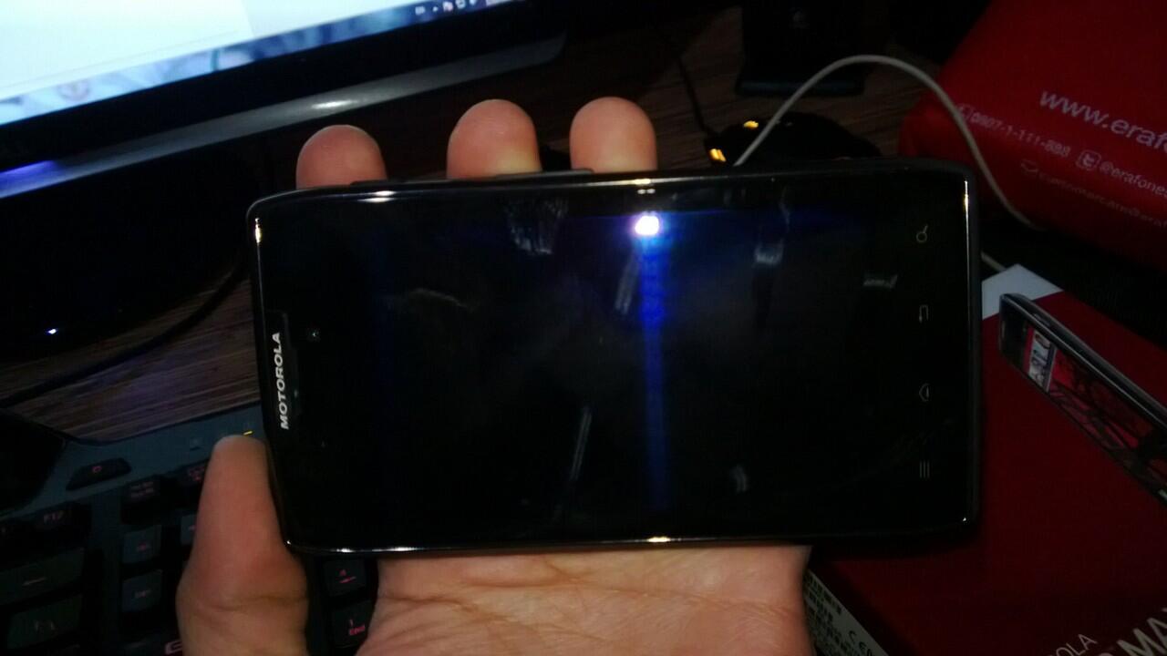 Motorola Razr Maxx Android GSM