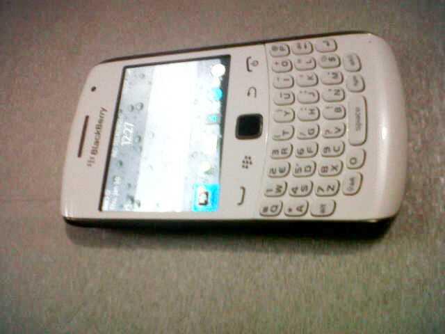 Sale Blackberry Curve 9630-white