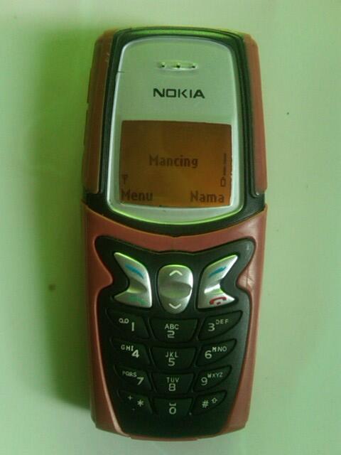 Nokia 5210 outdoor