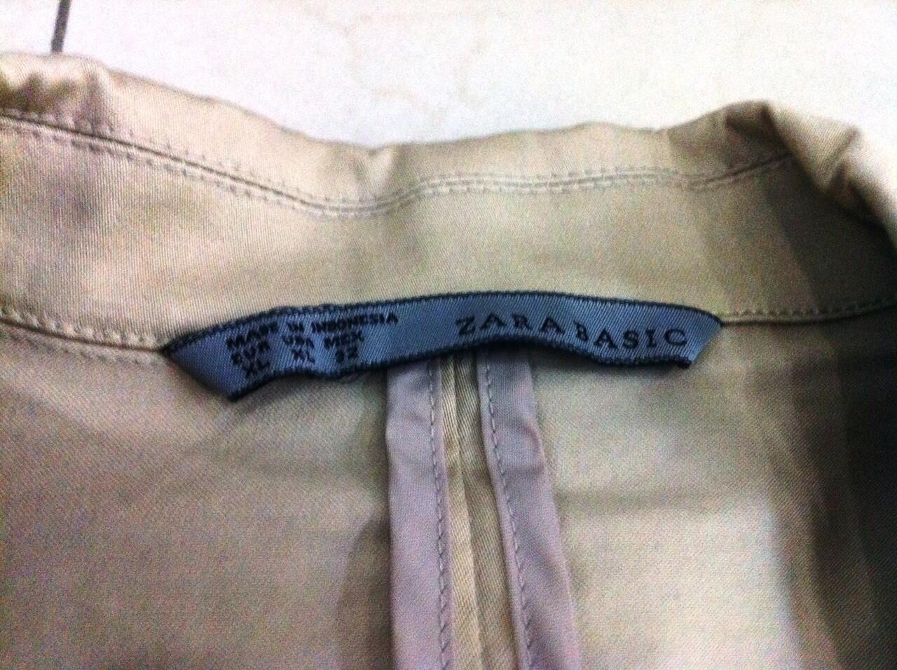 BLAZER ZARA BASIC replika masi baruuuu warna BEIGE size XL.