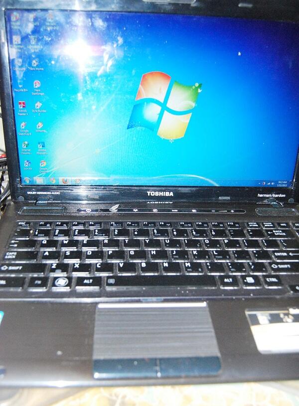 Jual laptop Toshiba Satelite P745-1017u Core-i5