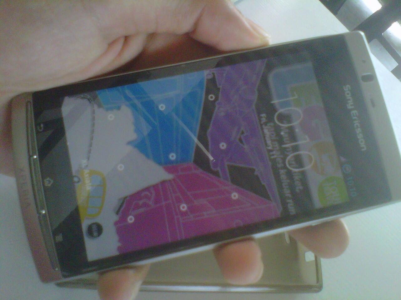 sony xperia ARC mulus bisa BARTER iphone 3gs/4