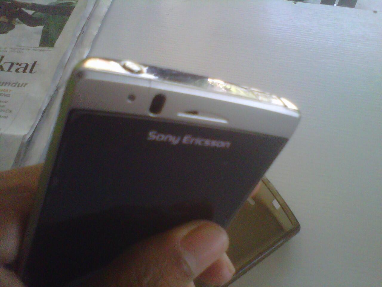 sony xperia ARC mulus bisa BARTER iphone 3gs/4
