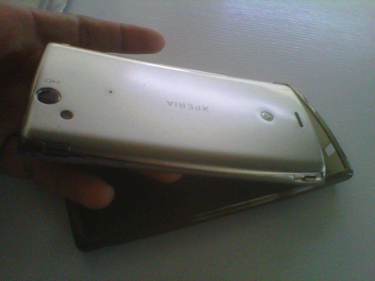 sony xperia ARC mulus bisa BARTER iphone 3gs/4