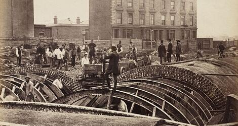Layanan kereta bawah tanah pertama di dunia di Kota London
