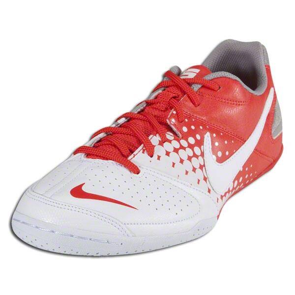 5 Sepatu futsal Terbaik
