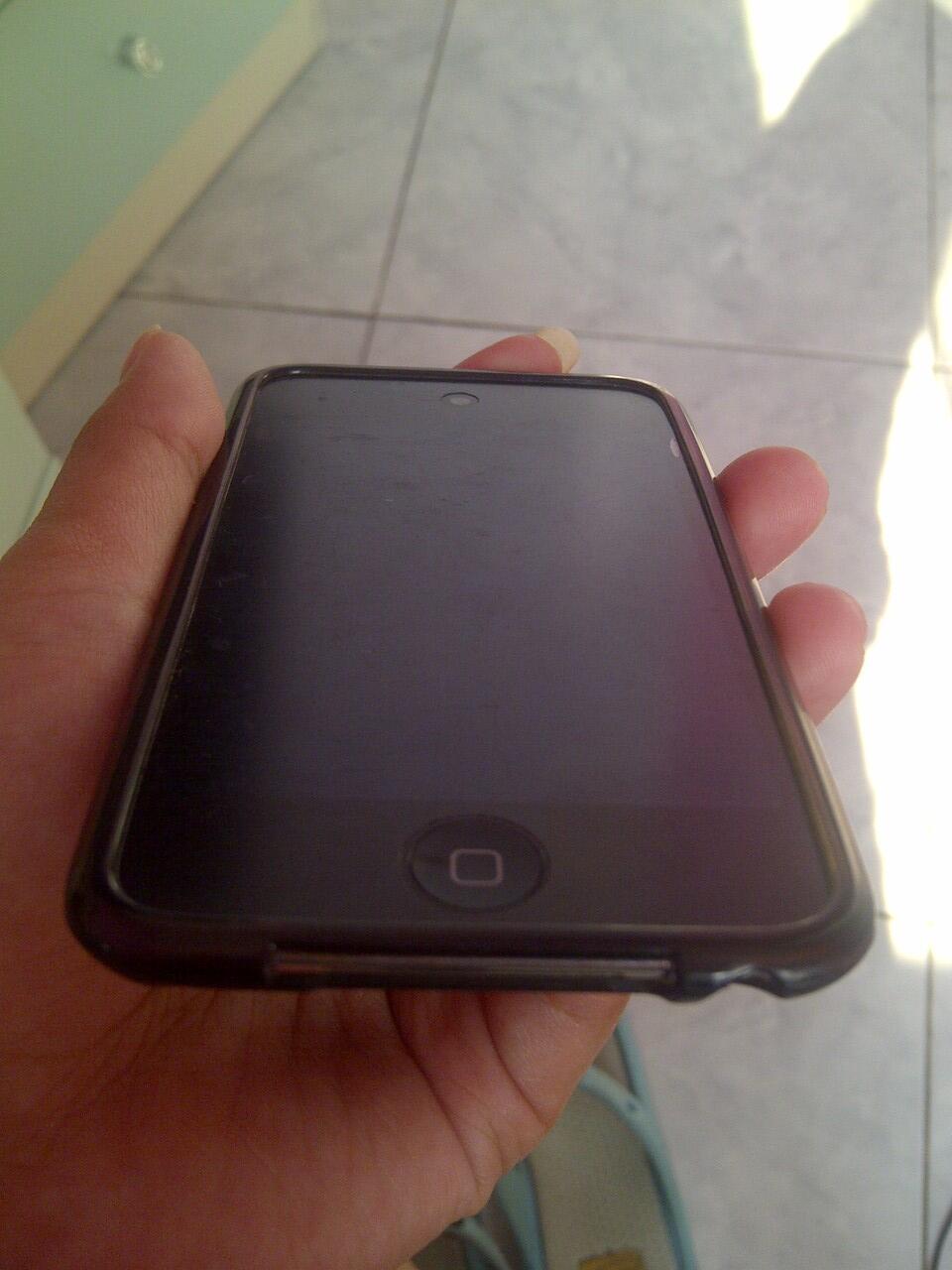 iPod Touch 4th Gen 32GB - Black