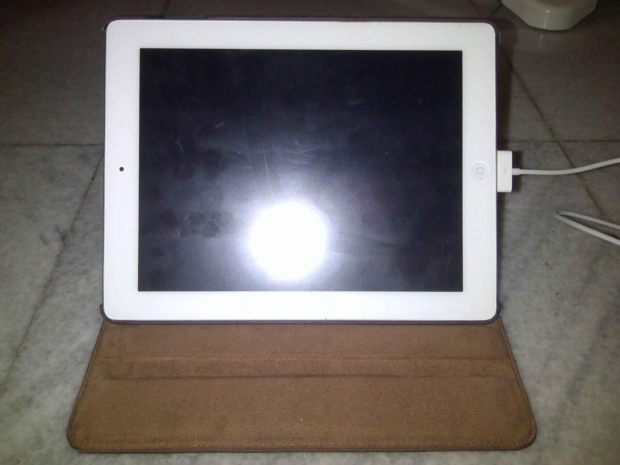 iPad 2 WHITE 16Gb Wifi Only