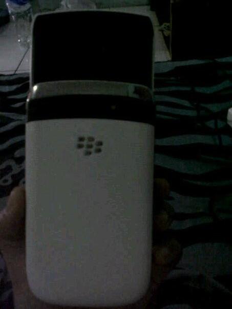 BLACKBERRY TORCH 9800 LENGKAP MURAH NEGO