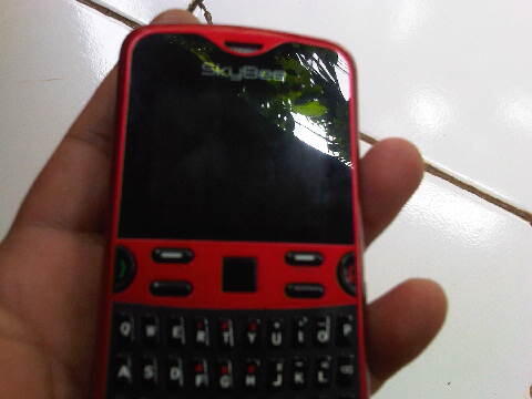 Hp SkyBee GSM.GSM.CDMA murah