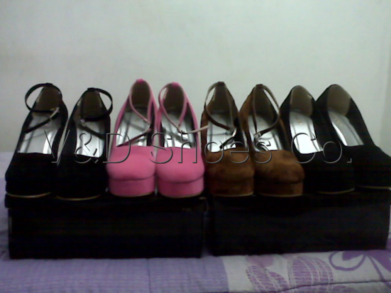 Terima Pesanan Sepatu Pria Dan Wanita Sesuai Keinginan Anda (Bandung)