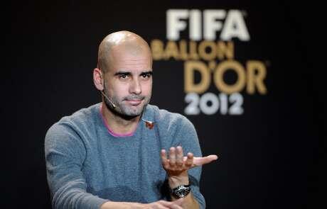 Chelsea Akan Tawari Guardiola Dua Kali Lipat Gaji Fergie