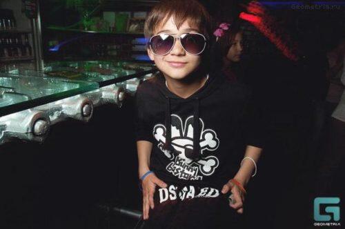 Underground Garage, Night Club Khusus Anak-Anak di Rusia