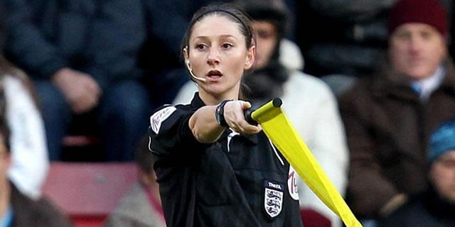 Wanita Cantik yang menjadi Hakim Garis BPL