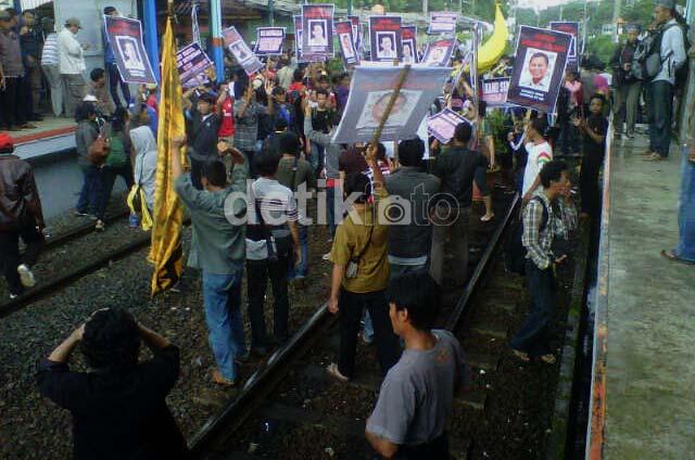 Demo Massal, Kereta Ke Bogor di tutup Hari ini