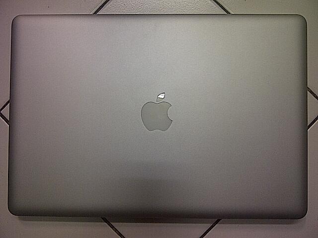 MacBook Pro 15" @ 2.66 GHz ( Core i7 )