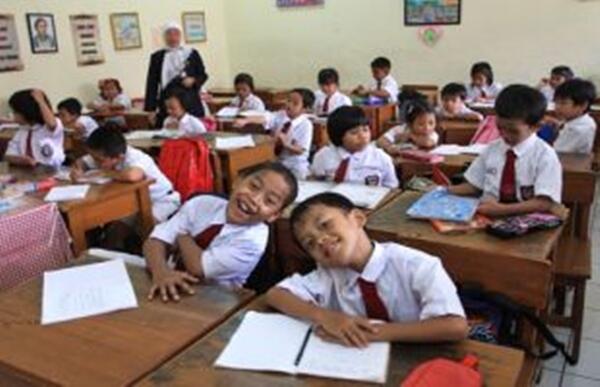 Masa-masa SD agan di sekolah pasti begini nih :Mantabelo