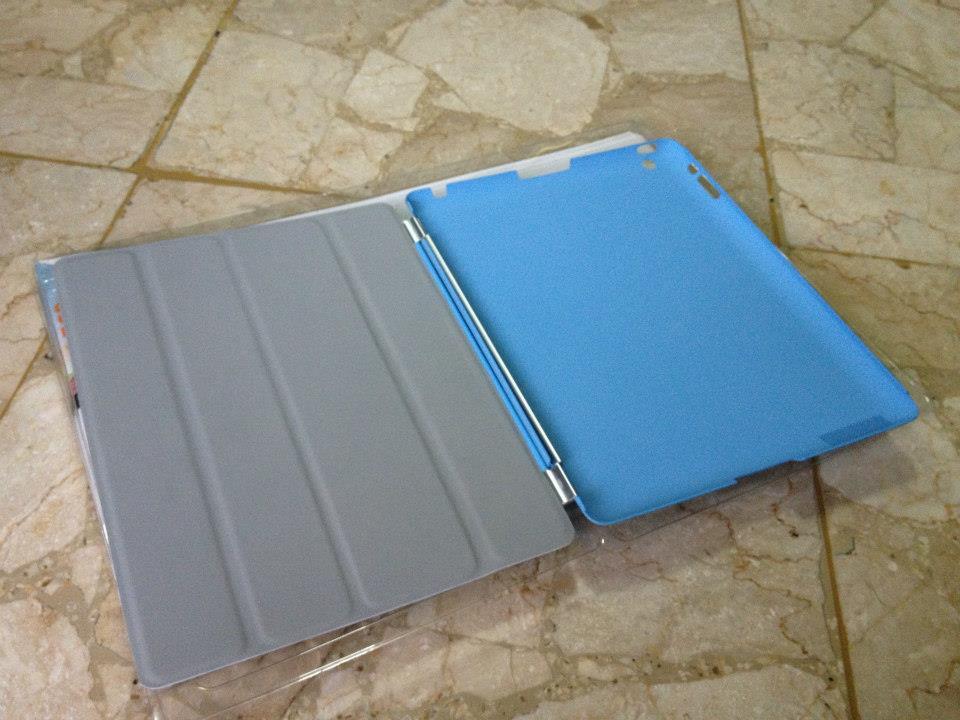 case iphone 4s...Super Slim fit case..Flip Cover 4s...CAse Iphone 5..switcheasy case
