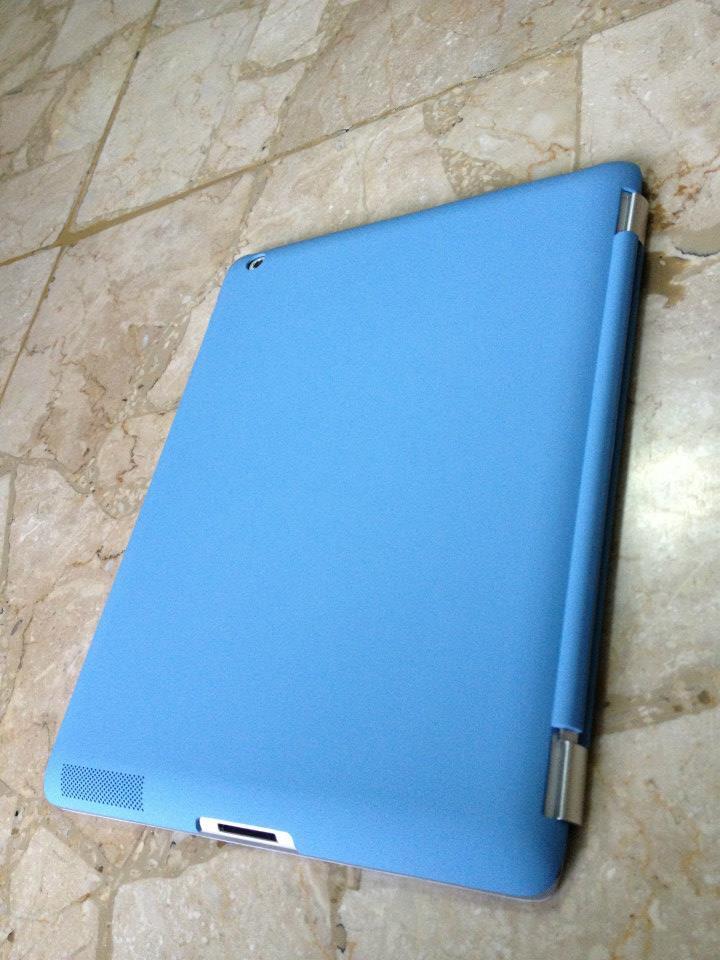 case iphone 4s...Super Slim fit case..Flip Cover 4s...CAse Iphone 5..switcheasy case